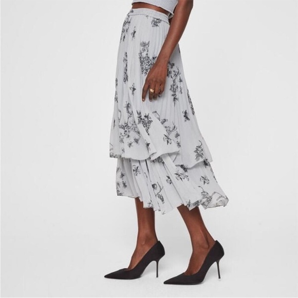 Club Monaco Double Tiered Pleated Skirt | Blue Ground | Medium | NWT - Picture 6 of 9